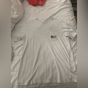Vineyard Vines T-Shirt, White, Size L